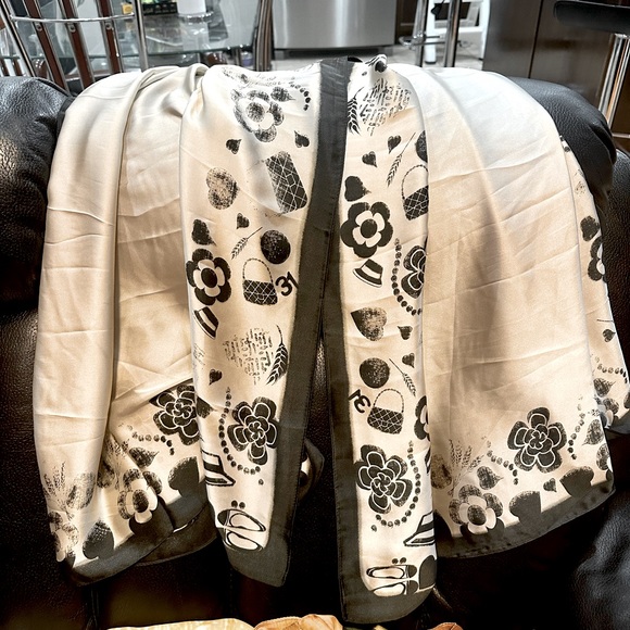 Silk scarf printed long scarf soft shawl 180cm*90cm - Picture 2 of 3